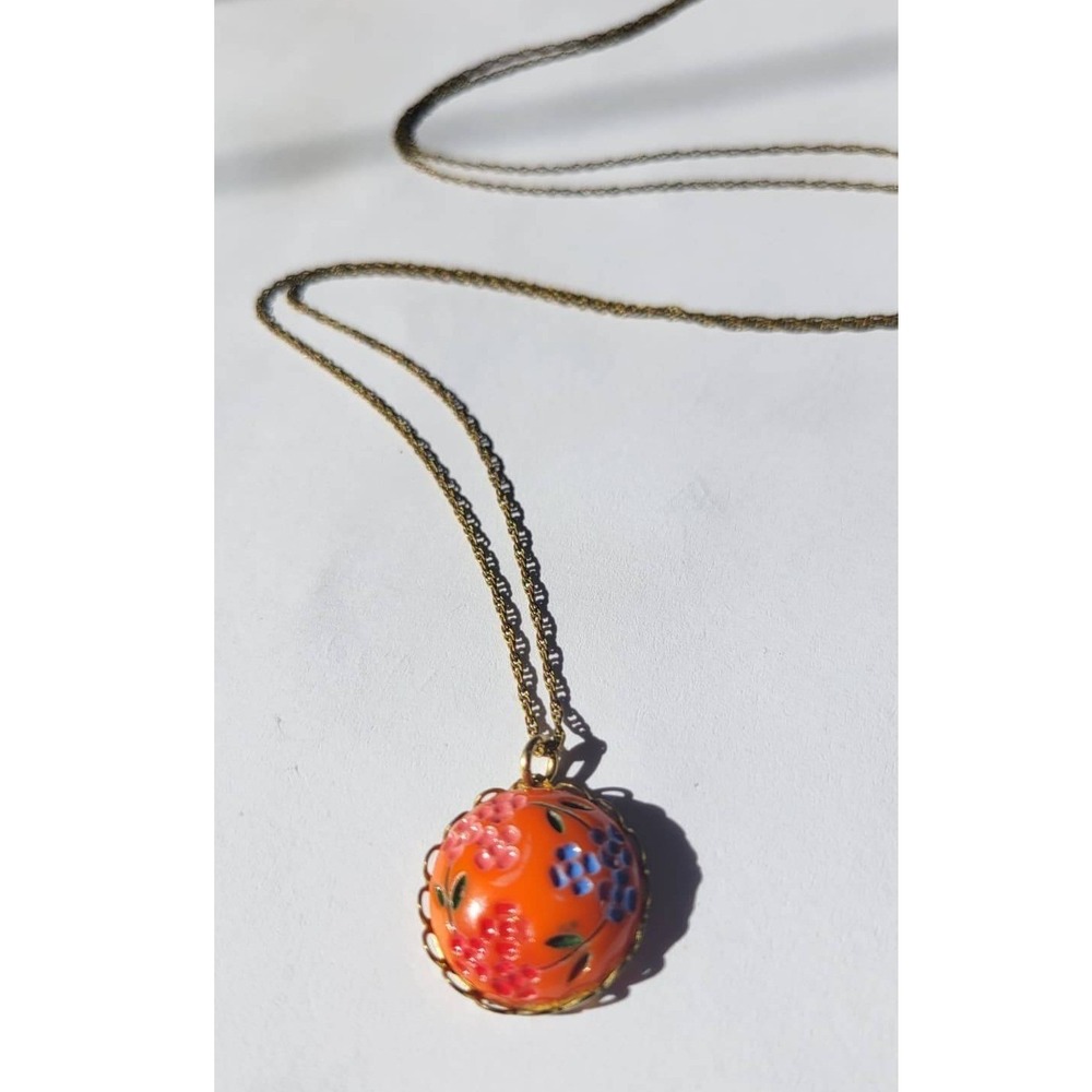 Vintage Art Glass Orange Floral Round Pendant Necklace Vintage Brass Chain - Picture 6 of 8